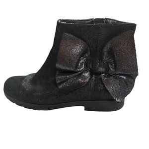 Stride Rite Lorraine Big Girls Shimmer Black With Side Bow Zippered Bootie 5M